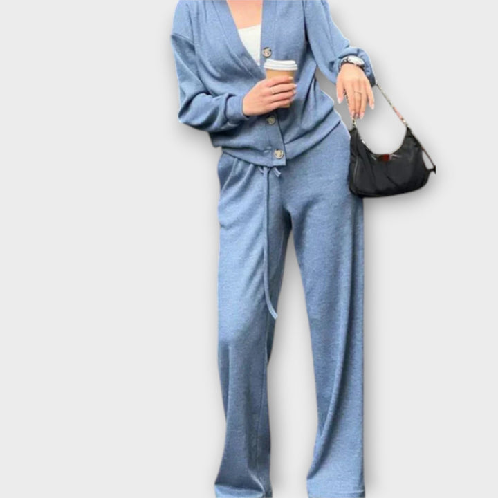 Chantal – Ensemble Cardigan &amp; Pantalon