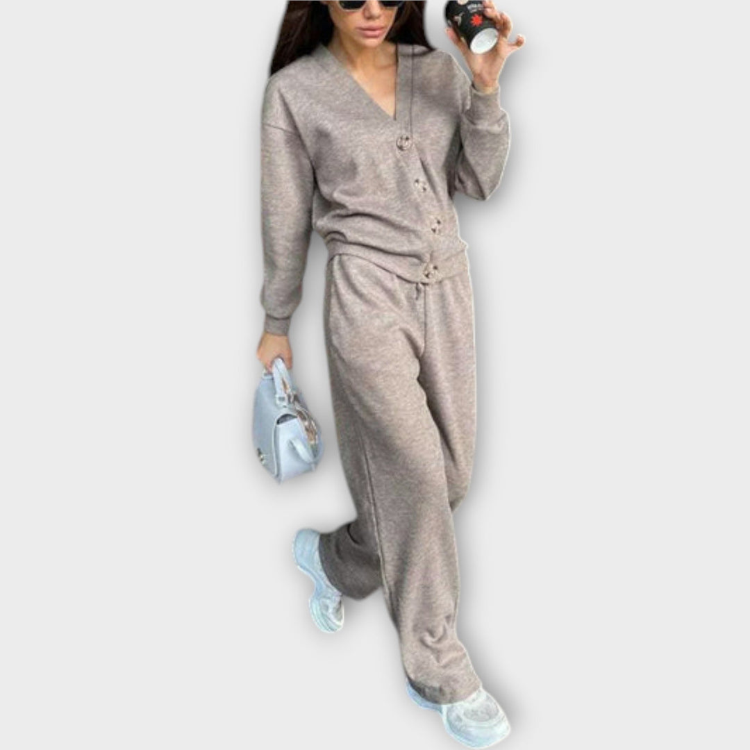 Chantal – Ensemble Cardigan &amp; Pantalon