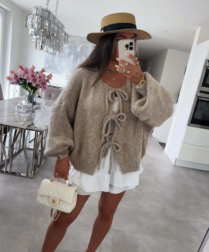Eva | Cardigan en Tricot avec Nœud